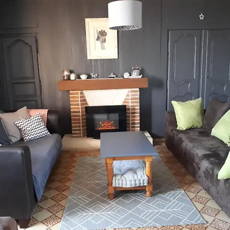 Holiday home Couvains Marnefer